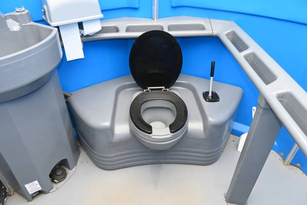 Portable Toilet Options We Offer in Carnegie, OK